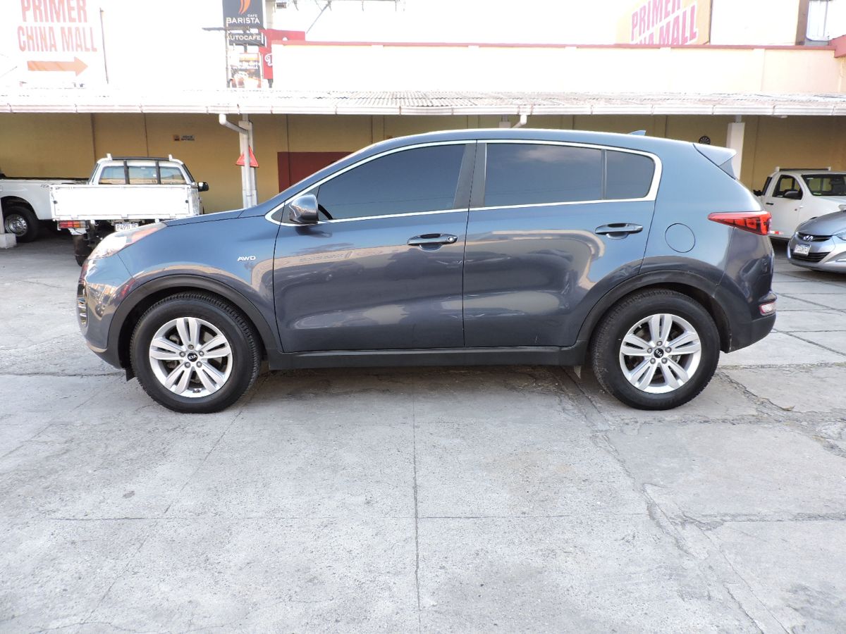 KIA SPORTAGE - 2017                                        