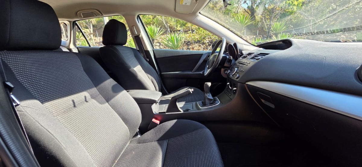 MAZDA 3 TOURING - 2013                                        