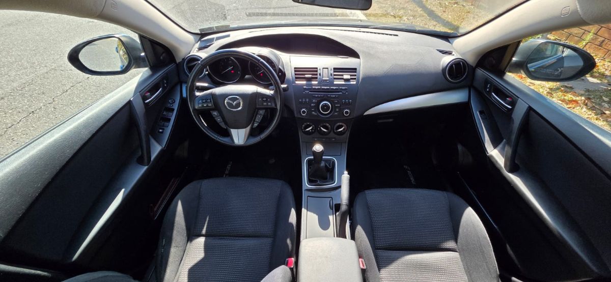 MAZDA 3 TOURING - 2013                                        