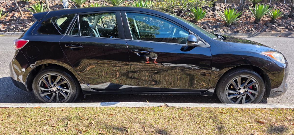 MAZDA 3 TOURING - 2013                                        