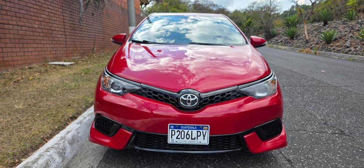 TOYOTA COROLLA - 2018                                        