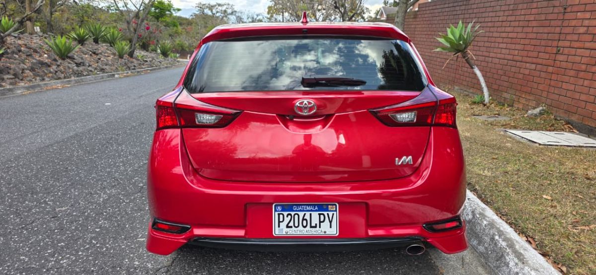 TOYOTA COROLLA - 2018                                        