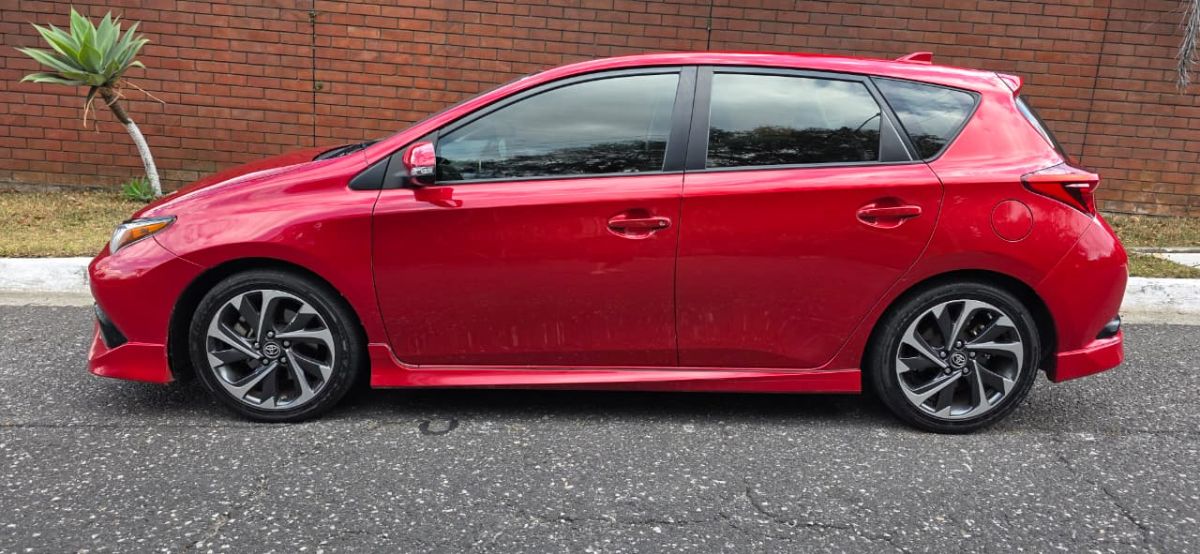 TOYOTA COROLLA - 2018                                        