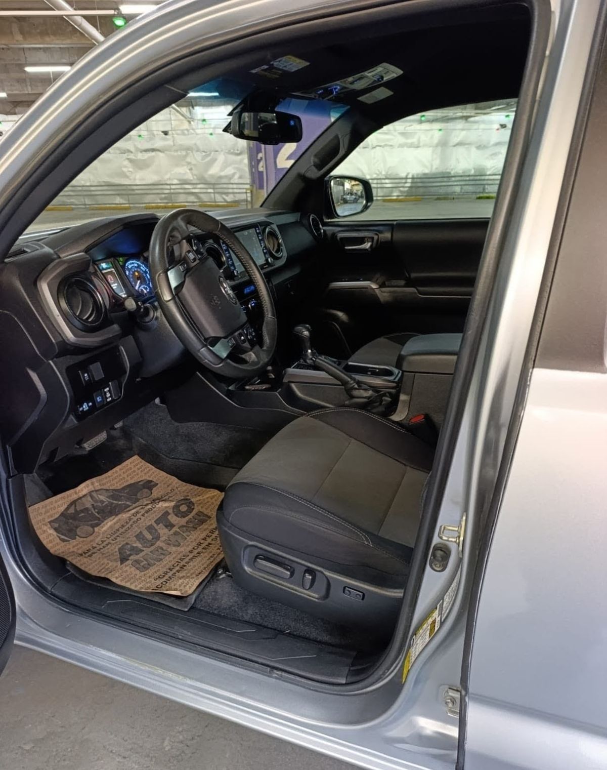 TOYOTA TACOMA - 2022                                        