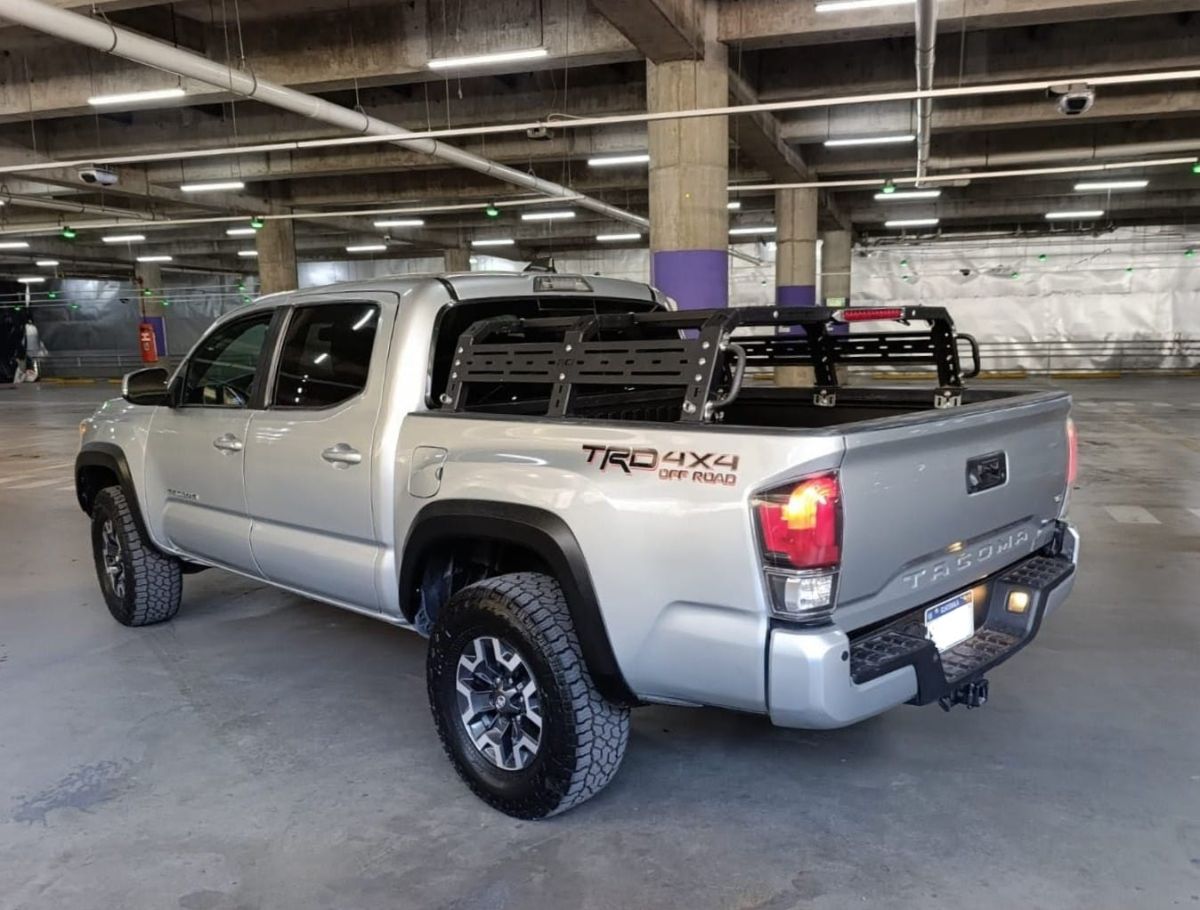 TOYOTA TACOMA - 2022                                        