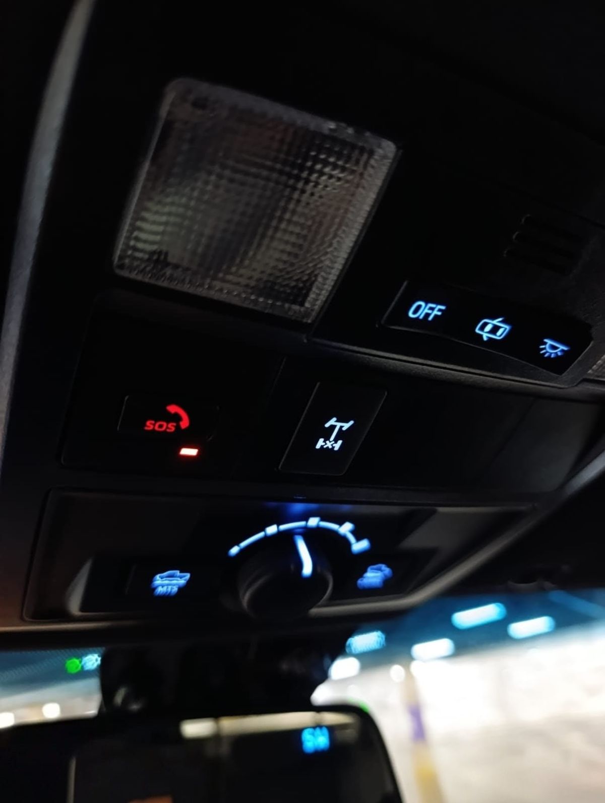 TOYOTA TACOMA - 2022                                        