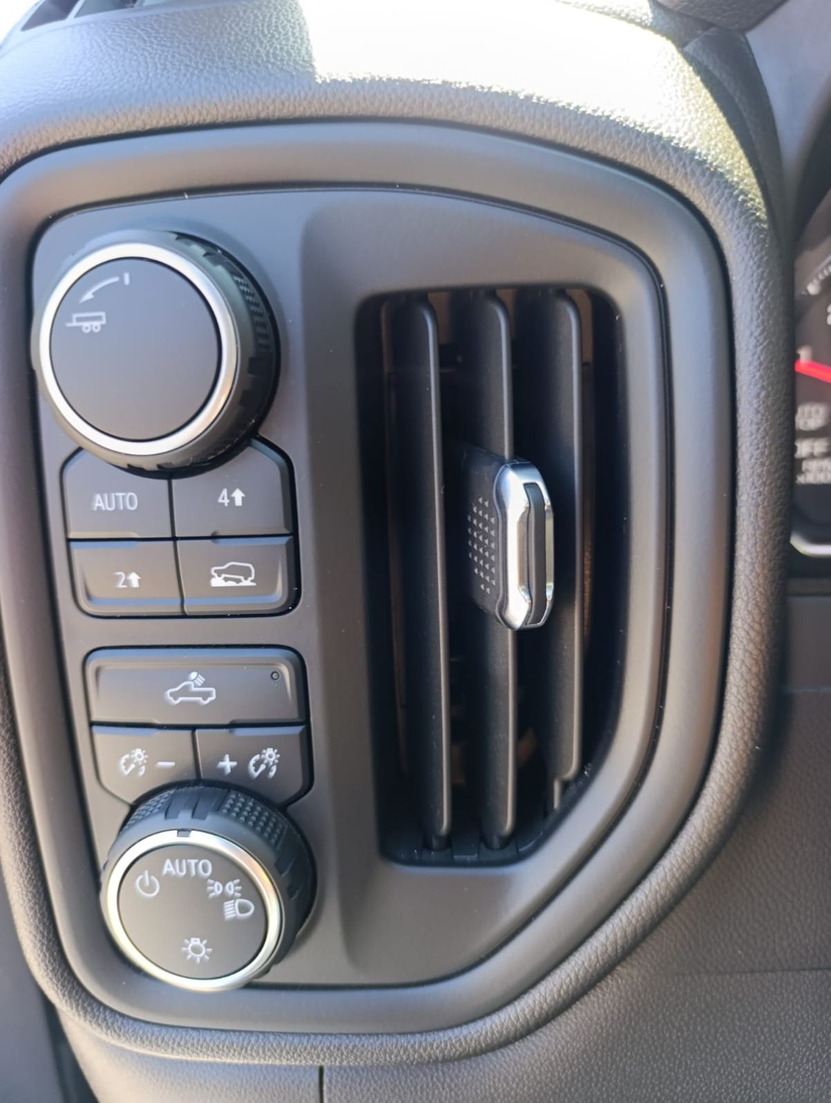 CHEVROLET SILVERADO - 2022                                        