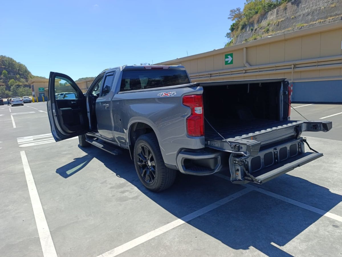 CHEVROLET SILVERADO - 2022                                        
