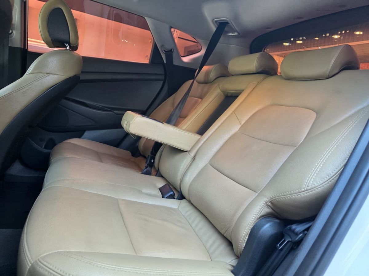 HYUNDAI TUCSON - 2016                                        