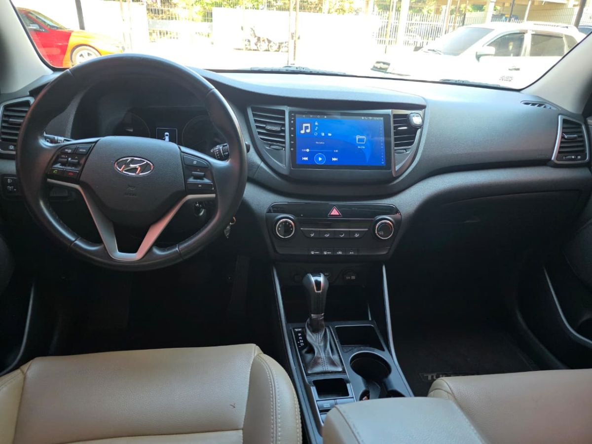 HYUNDAI TUCSON - 2016                                        