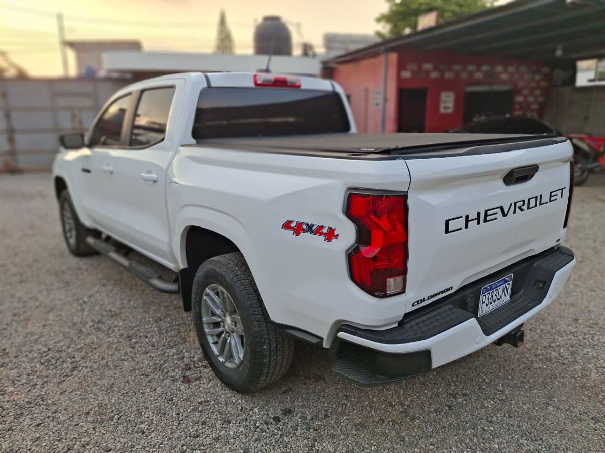 CHEVROLET COLORADO - 2023                                        