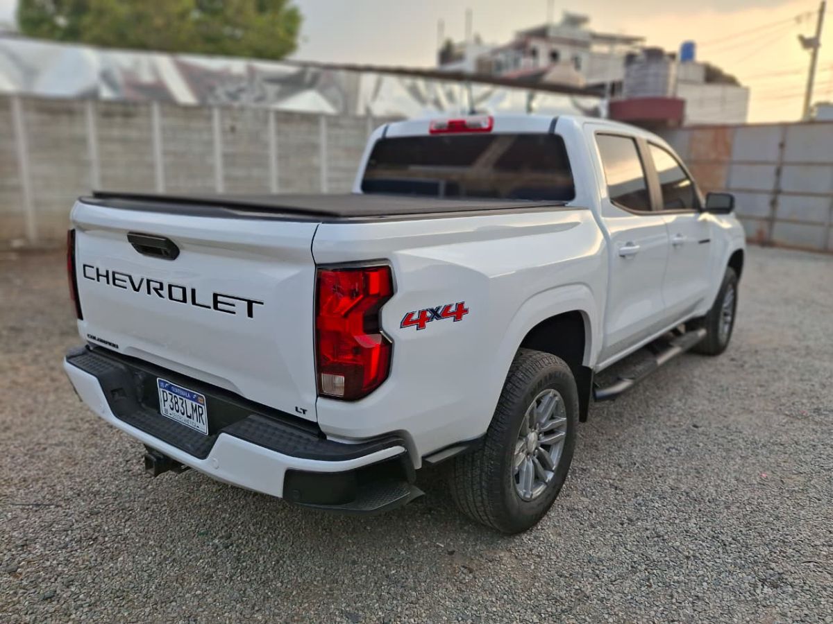 CHEVROLET COLORADO - 2023                                        