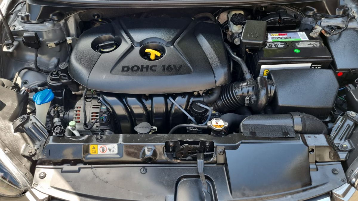 HYUNDAI ELANTRA - 2014                                        