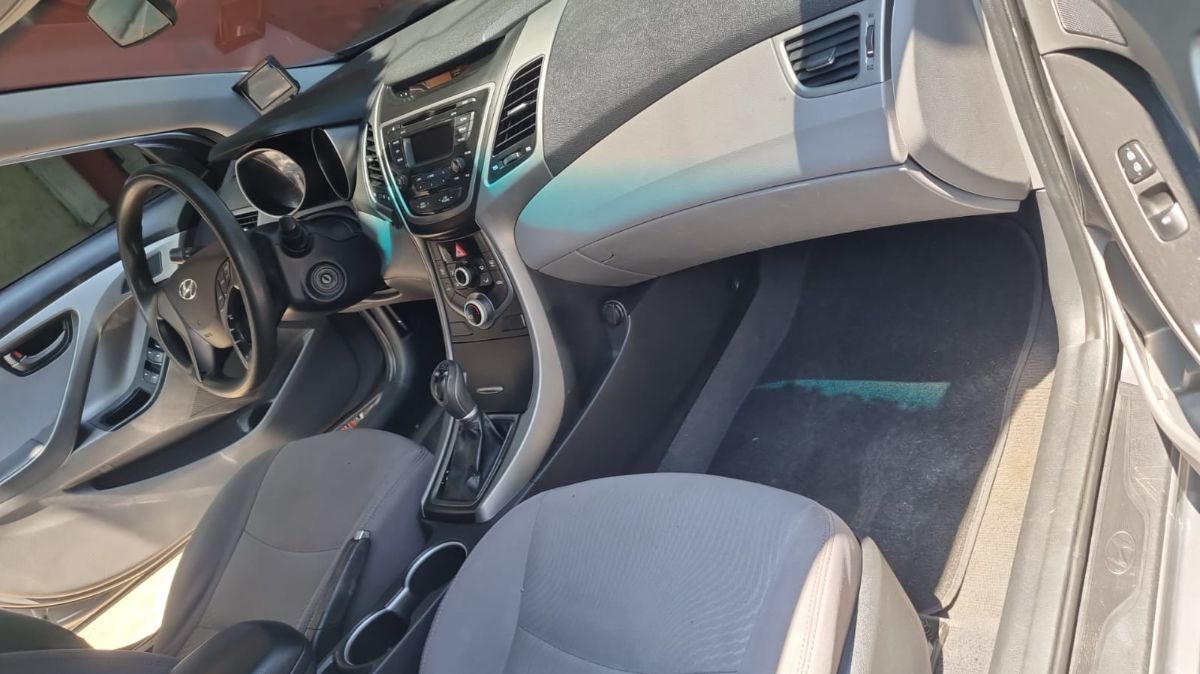 HYUNDAI ELANTRA - 2014                                        