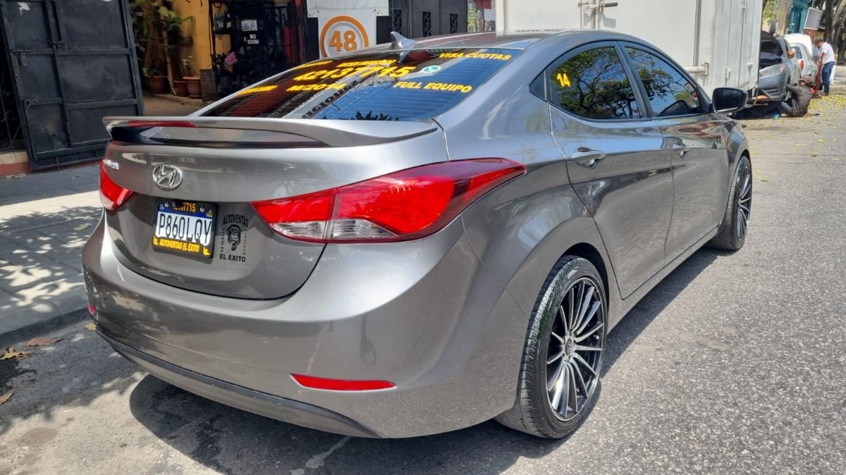 HYUNDAI ELANTRA - 2014                                        