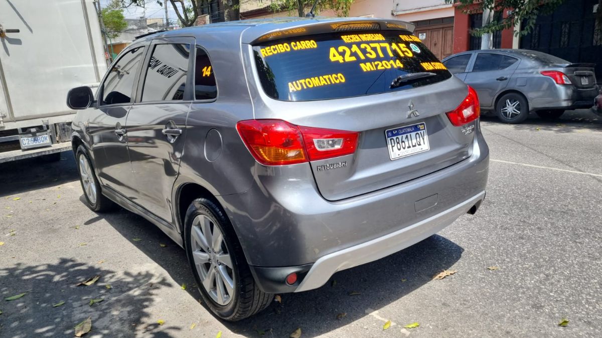 MITSUBISHI OUTLANDER SPORT - 2014                                        