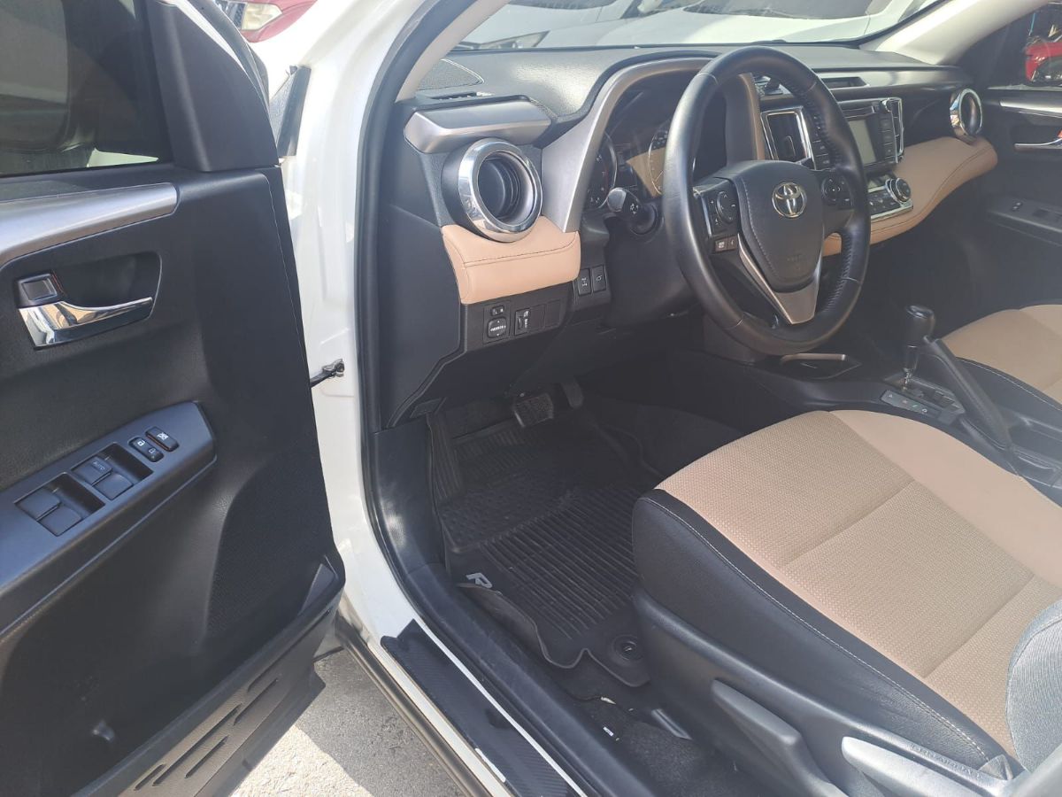 TOYOTA RAV 4 - 2016                                        
