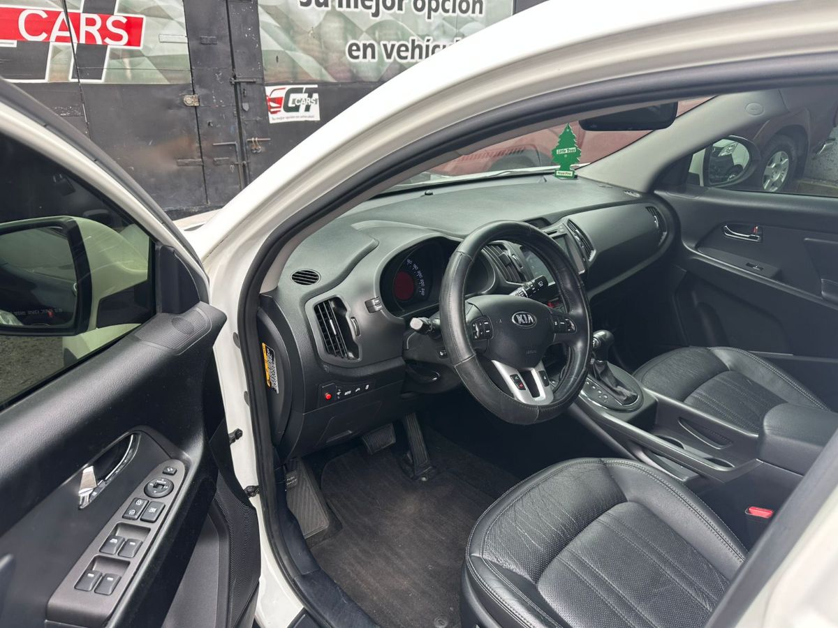 KIA SPORTAGE - 2013                                        