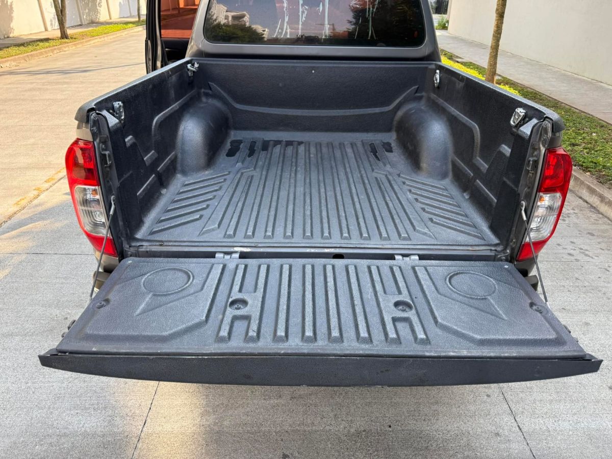 NISSAN FRONTIER - 2017                                        