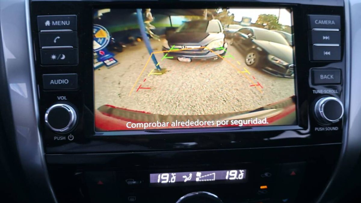 NISSAN FRONTIER - 2025                                        