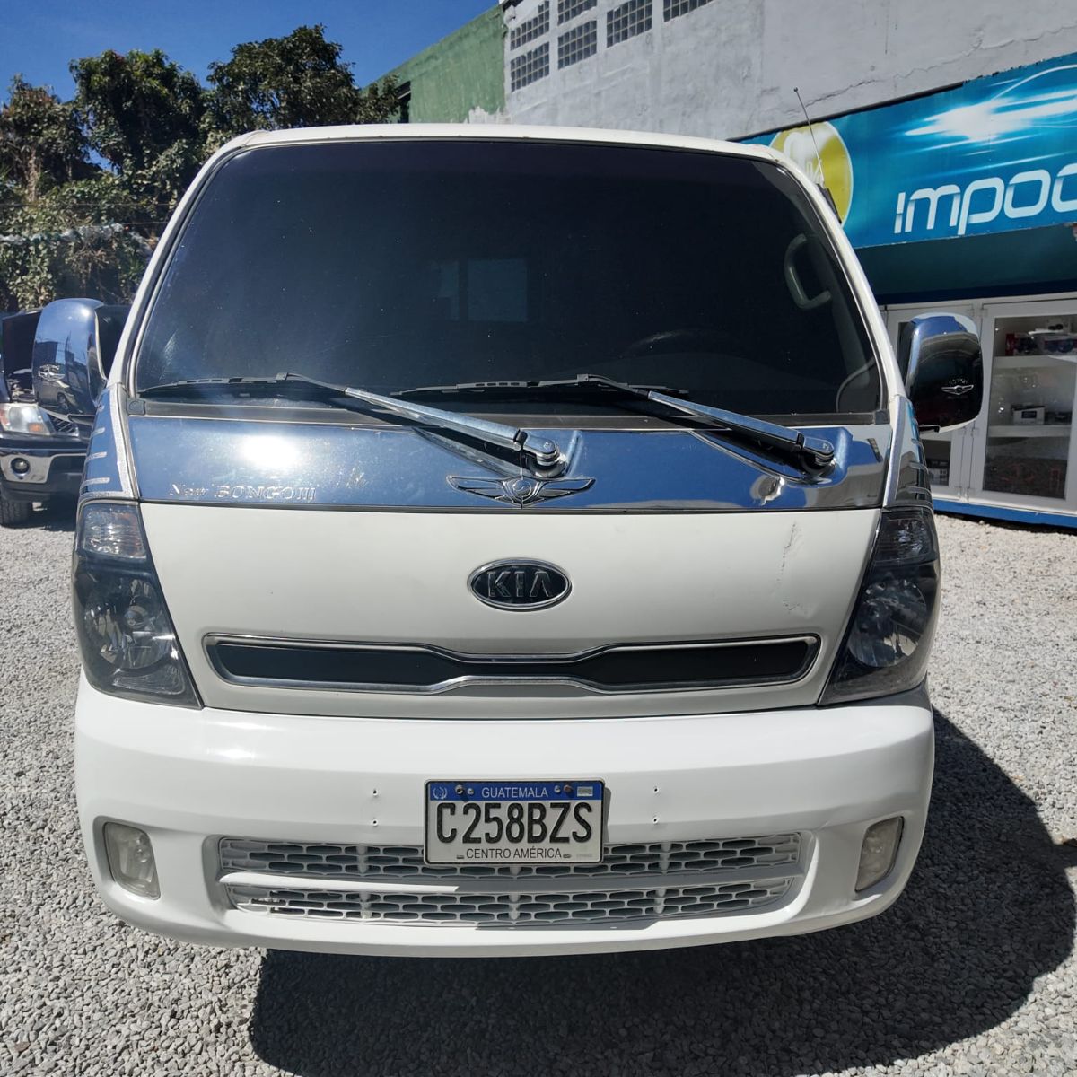KIA BONGO III - 2014                                        