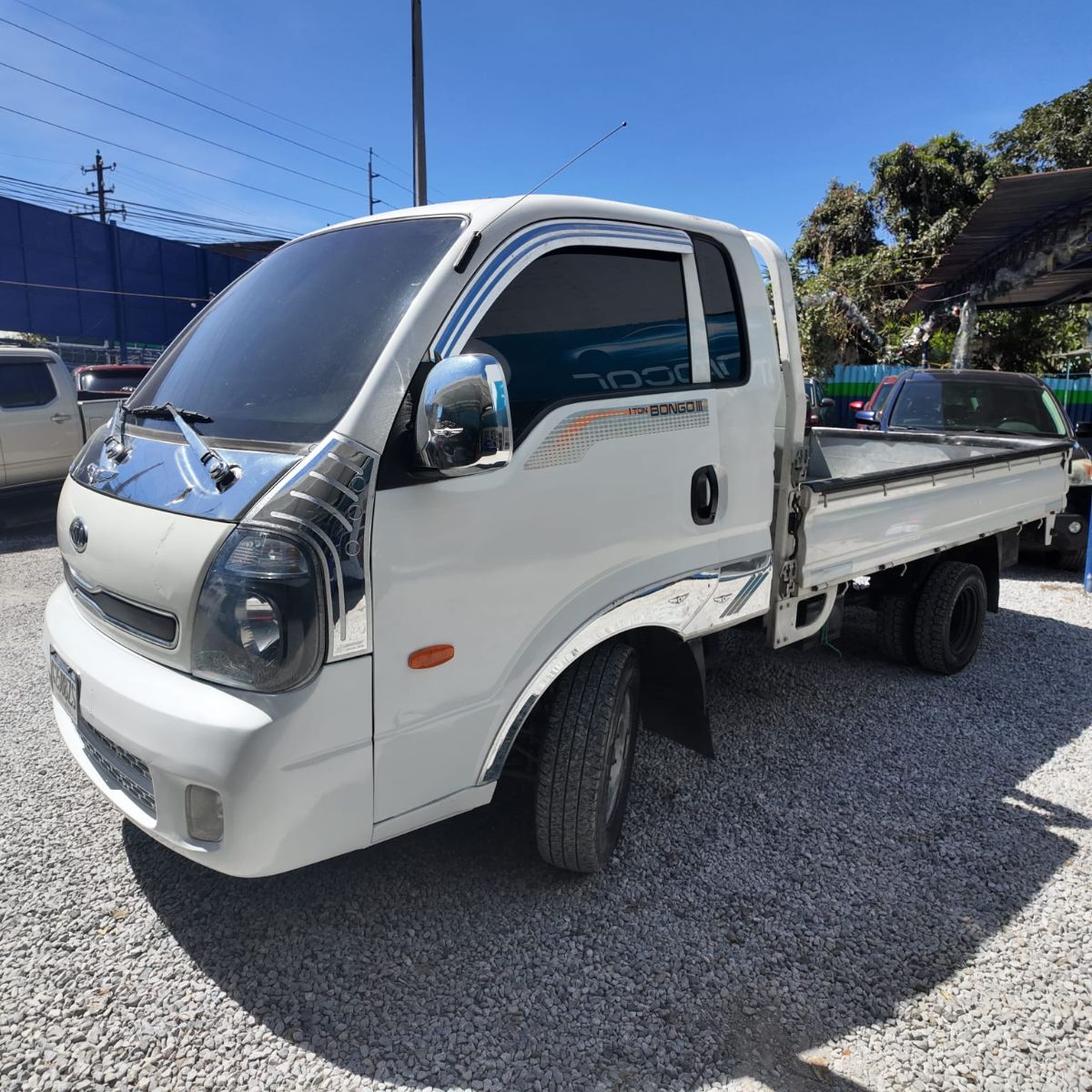 KIA BONGO III - 2014                                        