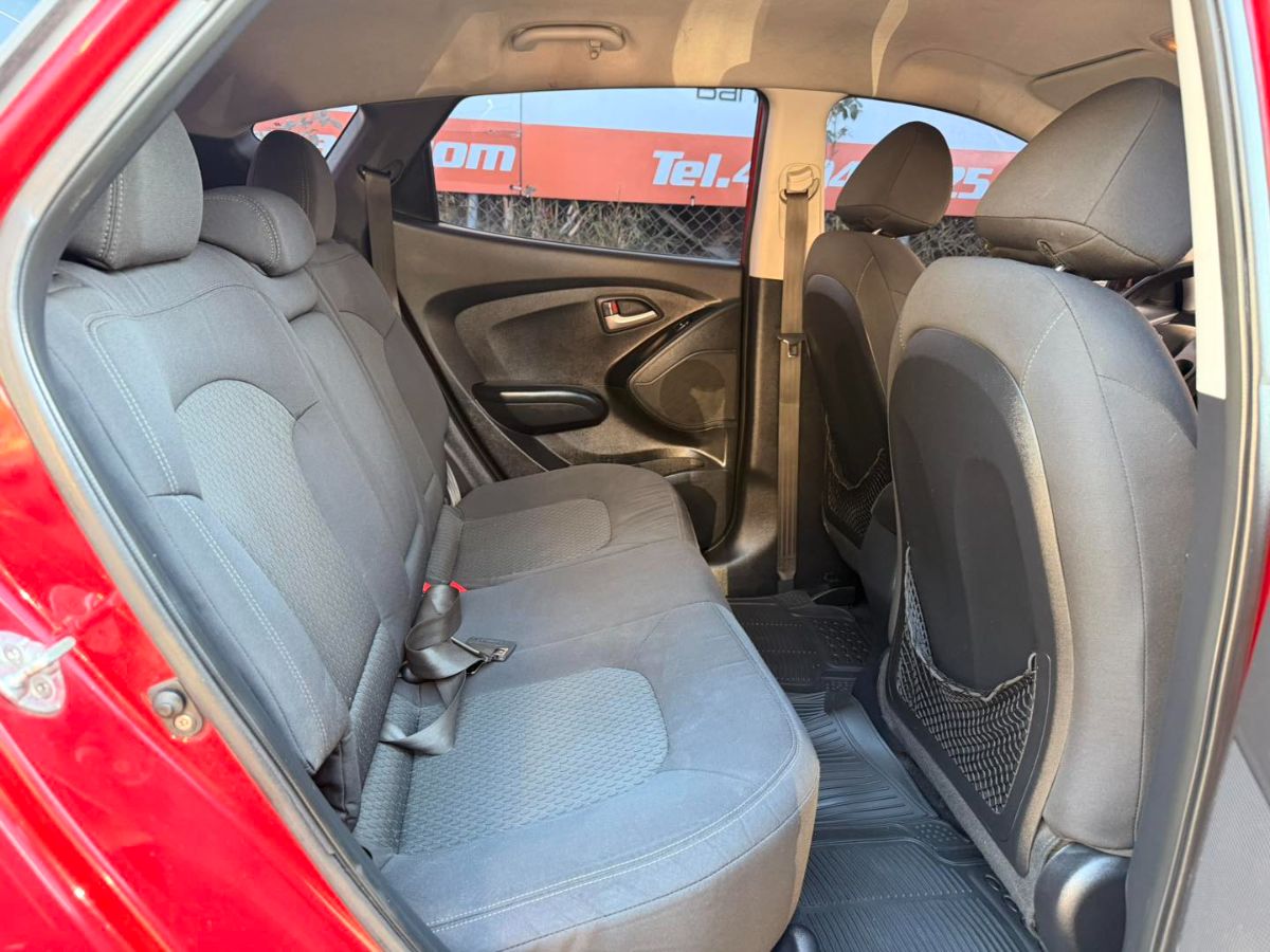 HYUNDAI TUCSON - 2013                                        