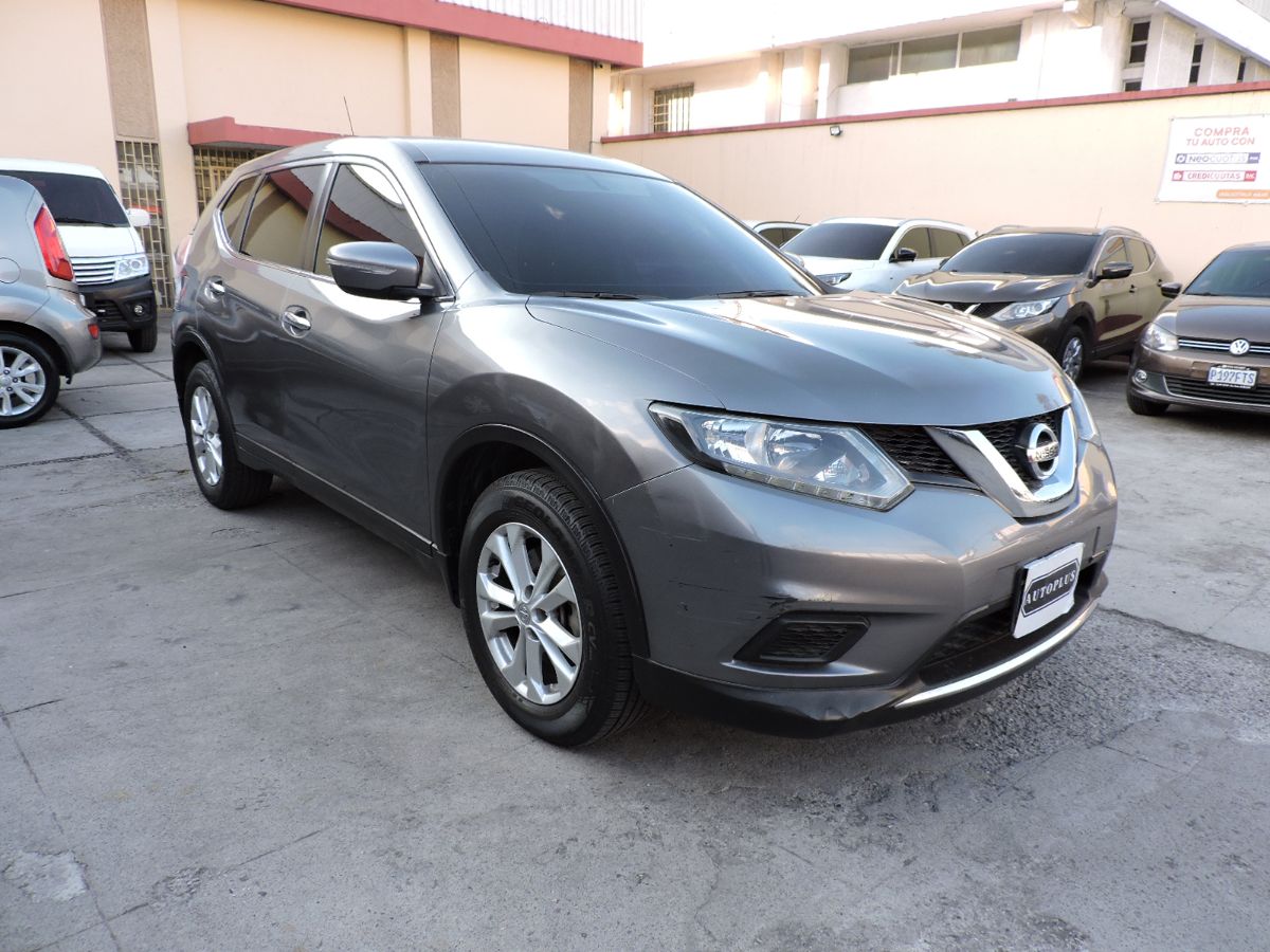NISSAN  XTRAIL  - 2015                                        