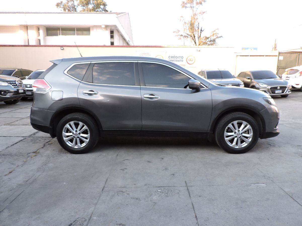 NISSAN  XTRAIL  - 2015                                        