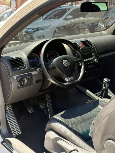 VOLKSWAGEN GTI - 2009                                        