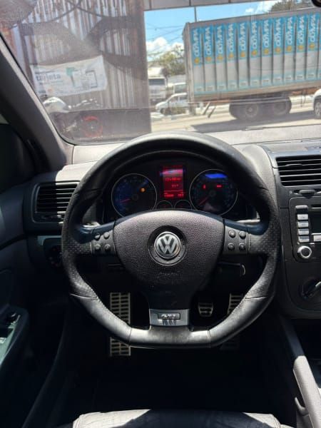 VOLKSWAGEN GTI - 2009                                        