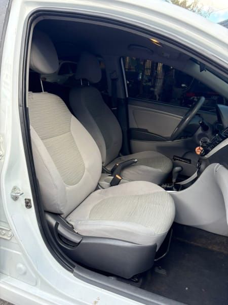 HYUNDAI ACCENT - 2017                                        