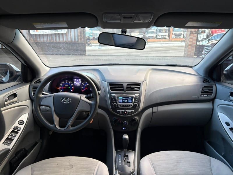 HYUNDAI ACCENT - 2017                                        