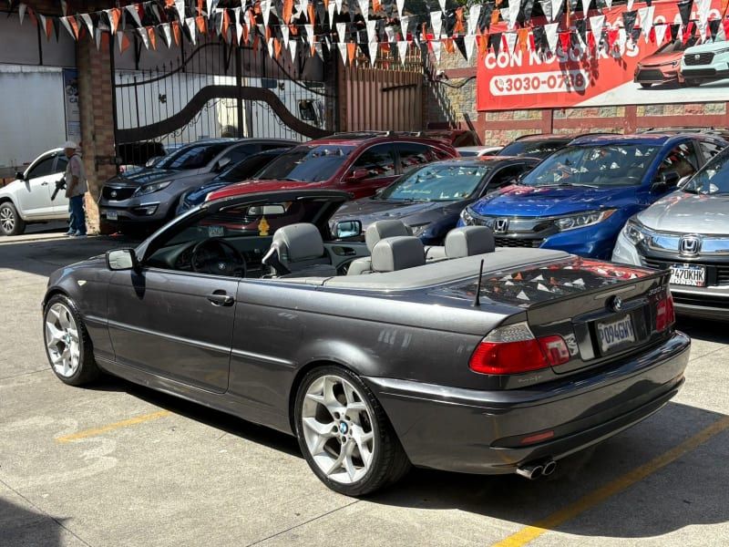 BMW 330 - 2005                                        