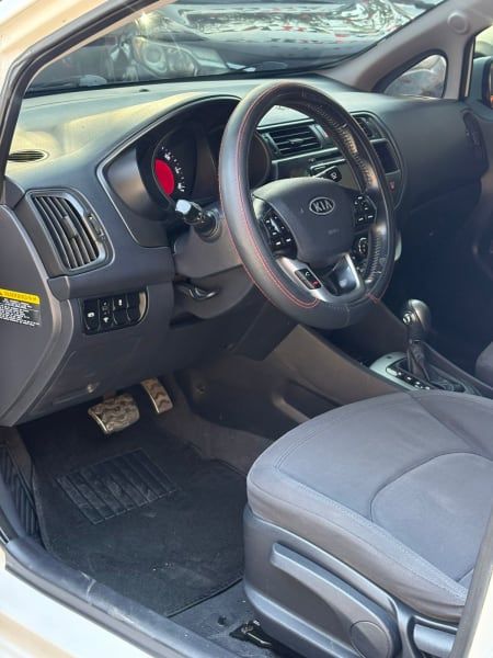 KIA RIO - 2012                                        