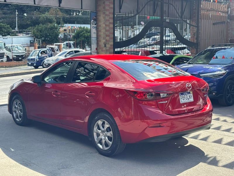 MAZDA 3 - 2016                                        
