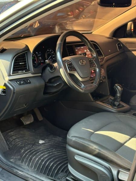 HYUNDAI ELANTRA - 2018                                        