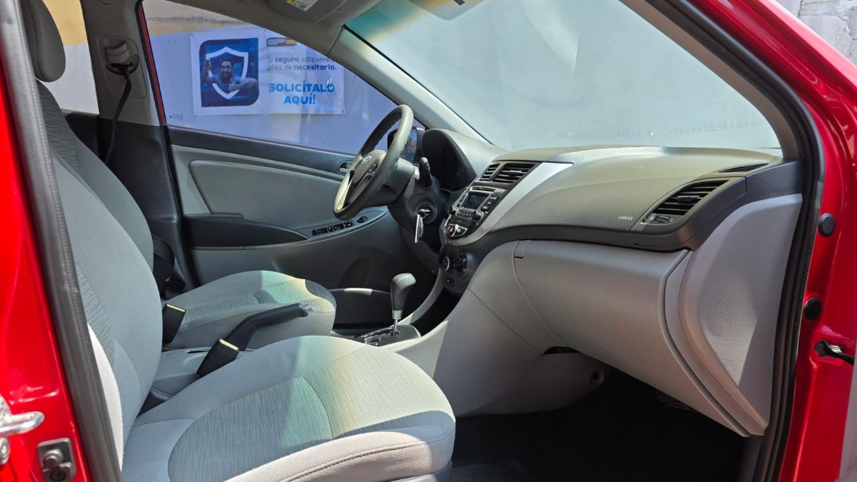 HYUNDAI ACCENT - 2016                                        