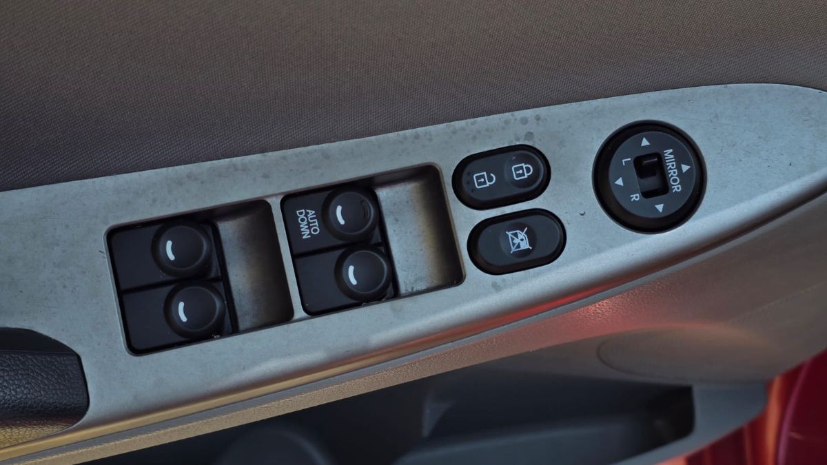 HYUNDAI ACCENT - 2016                                        