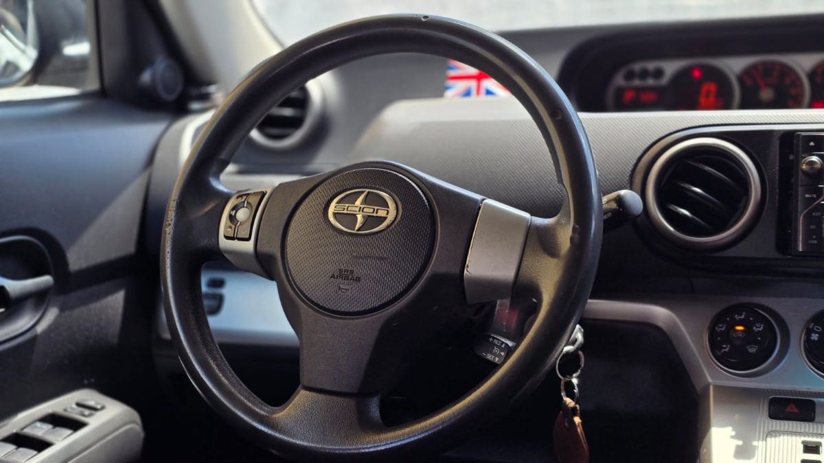 TOYOTA SCION XB - 2009                                        