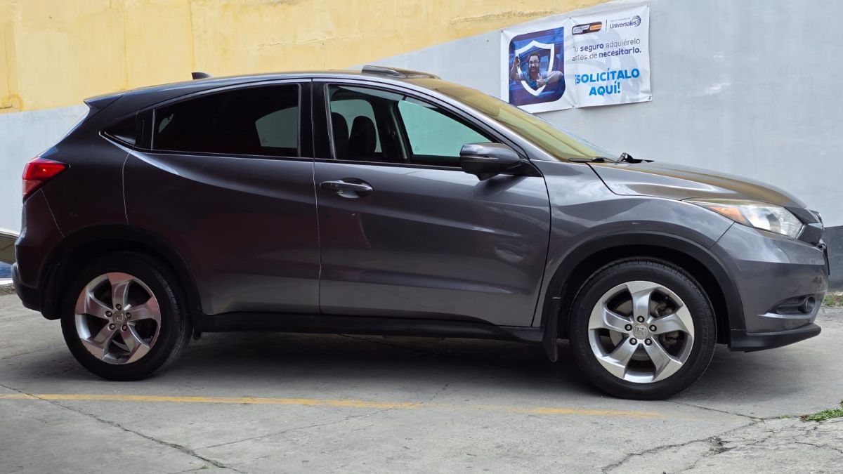HONDA HRV - 2016                                        