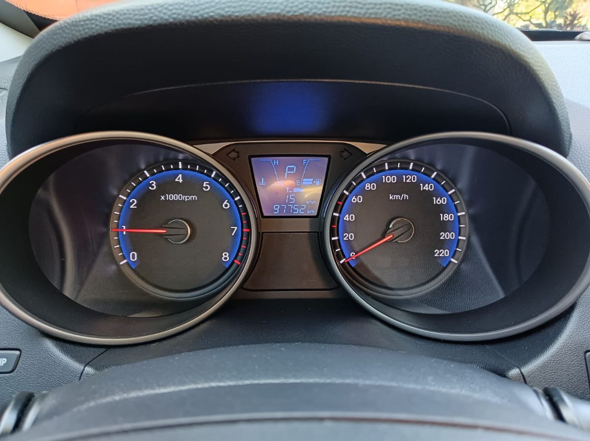 HYUNDAI TUCSON - 2011                                        