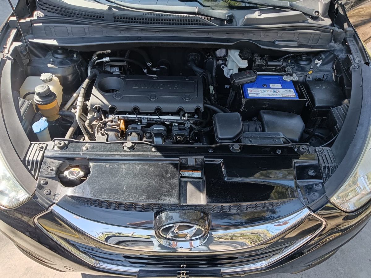 HYUNDAI TUCSON - 2011                                        