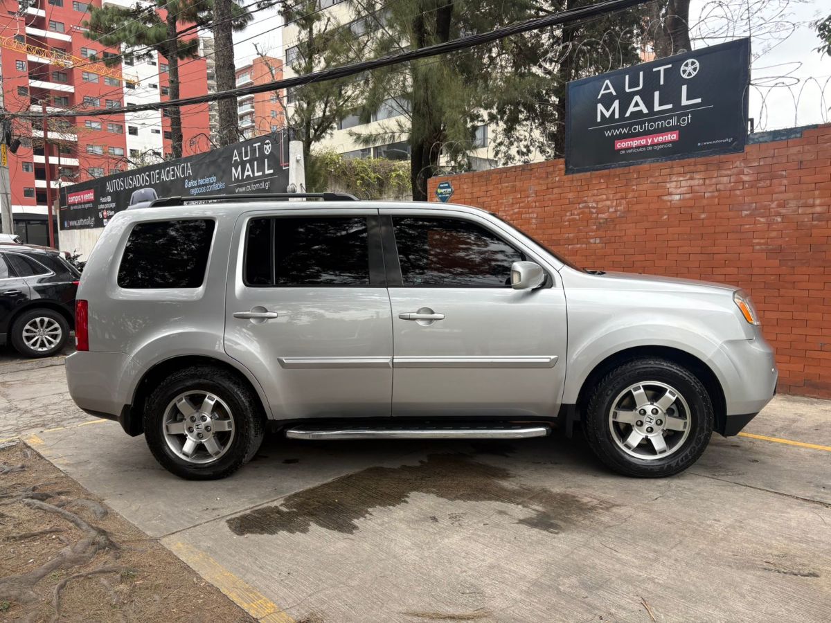 HONDA PILOT - 2012                                        