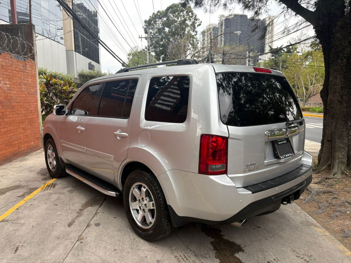 HONDA PILOT - 2012                                        
