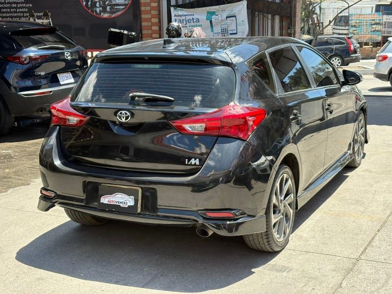 TOYOTA COROLLA - 2017                                        