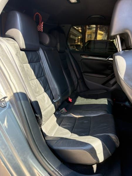 VOLKSWAGEN GTI - 2011                                        