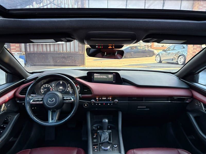 MAZDA 3 - 2021                                        