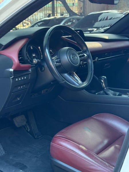 MAZDA 3 - 2021                                        