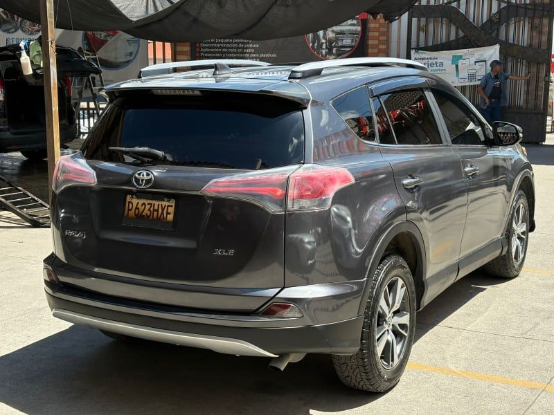 TOYOTA RAV-4 - 2018                                        